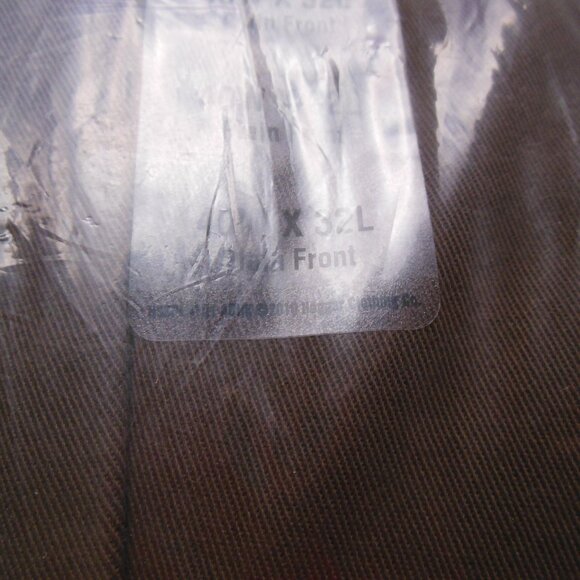 mens no-iron Haggar work to weekend classic fit dark brown khakis 40W x 32L NIP - Picture 8 of 8